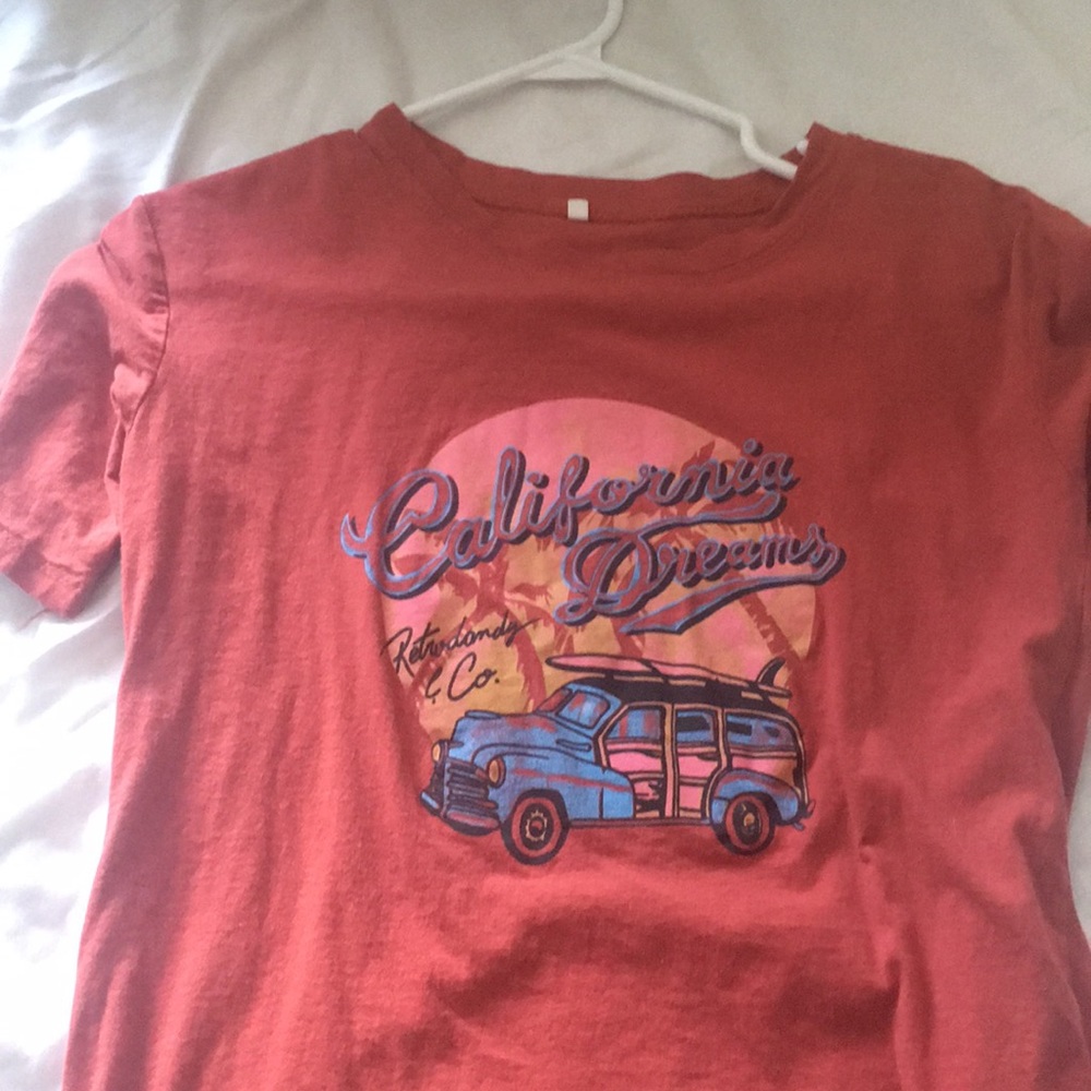 Woman’s graphic t